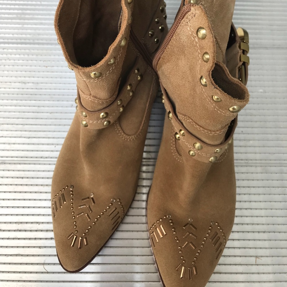 BCBGeneration Women’s Light Brown Booties
